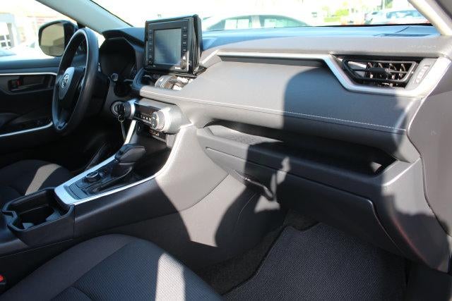 2020 Toyota RAV4 Hybrid LE
