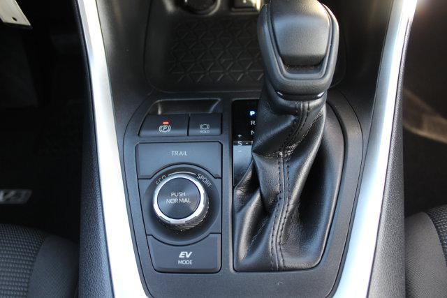 2020 Toyota RAV4 Hybrid LE