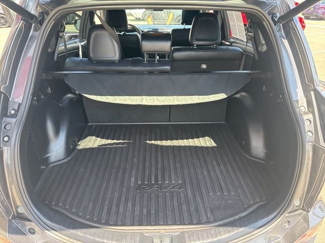 2018 Toyota RAV4 SE