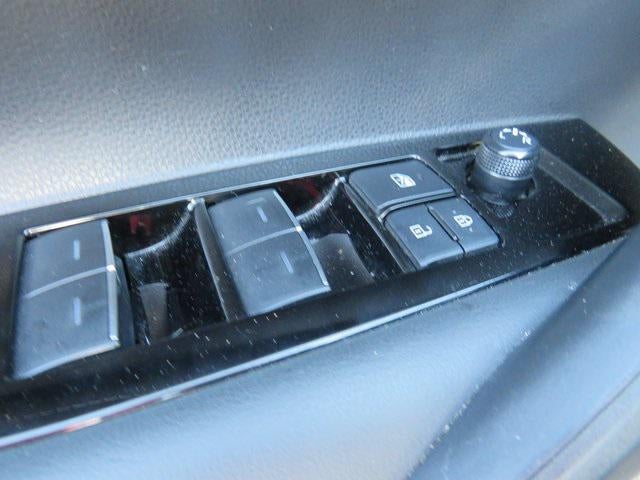 2022 Toyota COROLLA HATCHBACK SE Nightshade Edition