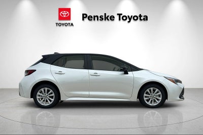 2027 Toyota Corolla Hatchback SE