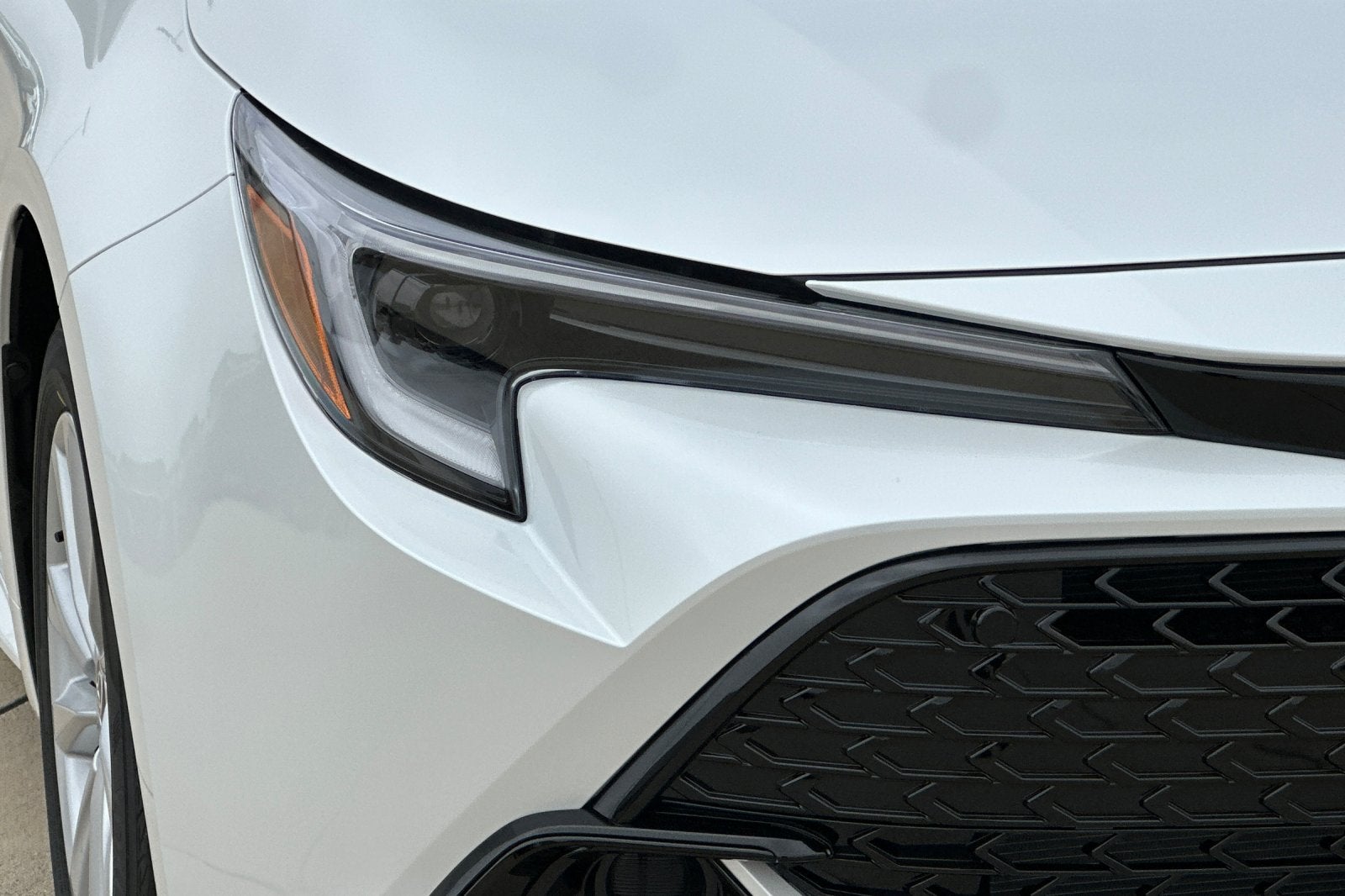 2027 Toyota Corolla Hatchback SE