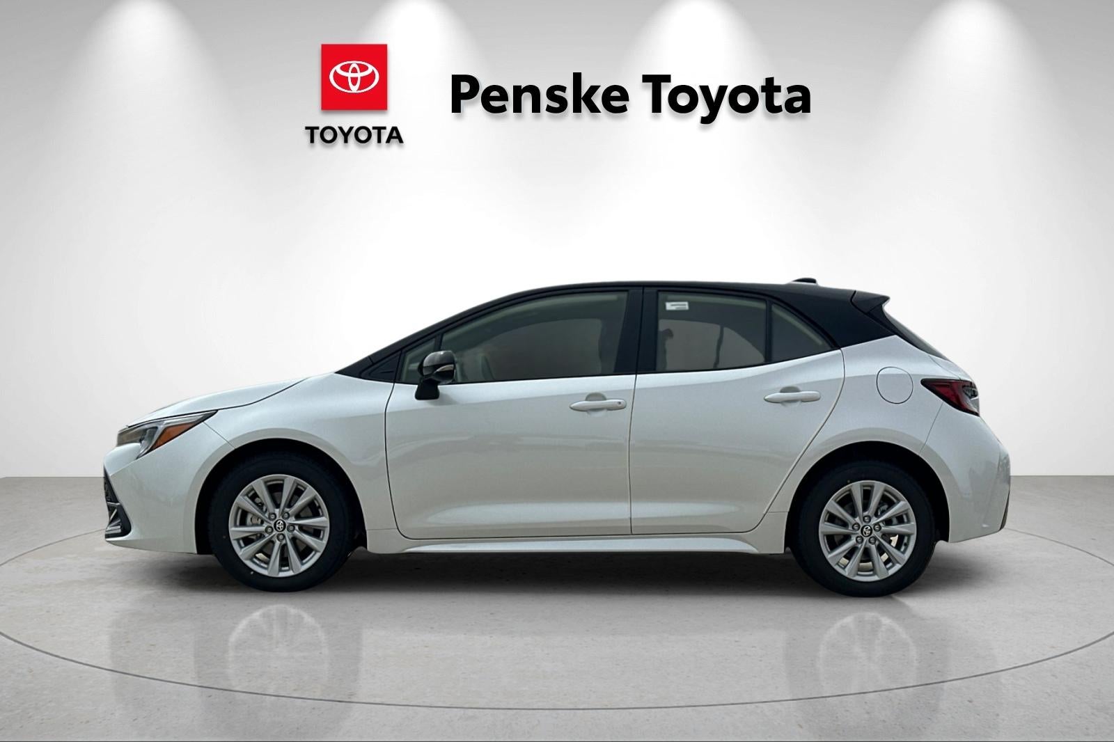 2027 Toyota Corolla Hatchback SE