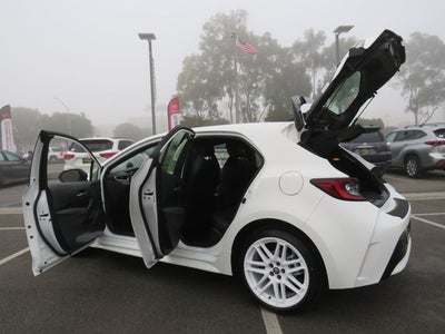 2026 Toyota Corolla Hatchback SE