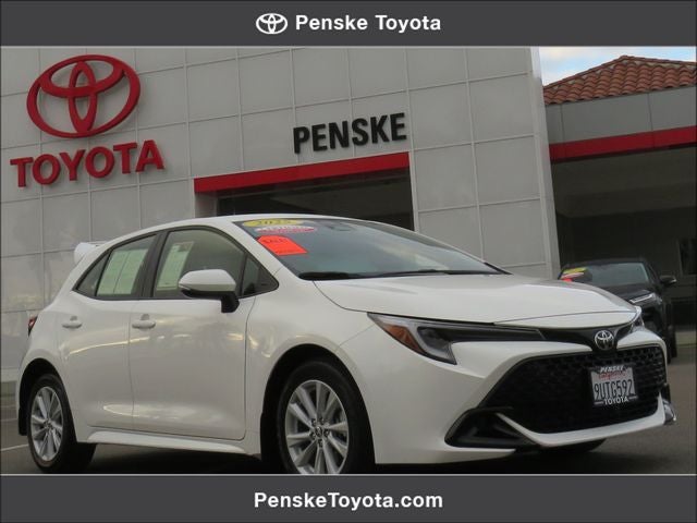 2025 Toyota COROLLA HATCHBACK SE