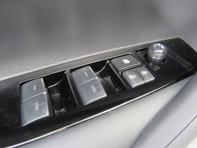 2025 Toyota COROLLA HATCHBACK SE