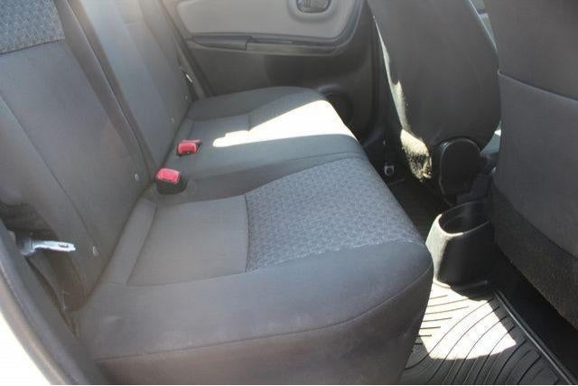 2016 Toyota Yaris L