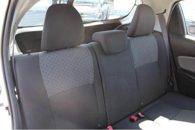2016 Toyota Yaris L
