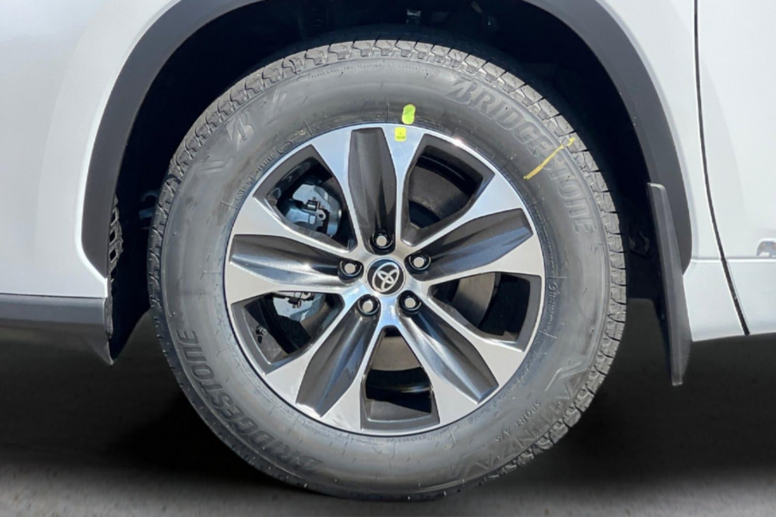 2026 Toyota Highlander Hybrid Hybrid XLE
