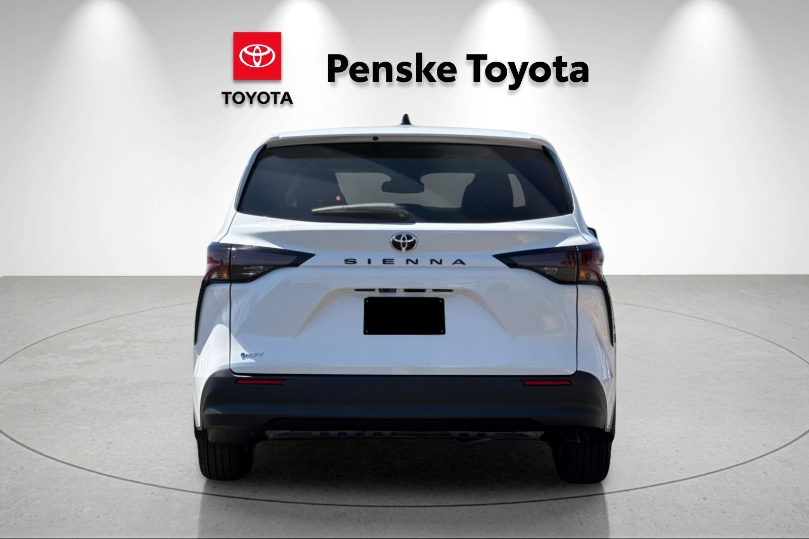 2026 Toyota Sienna LE