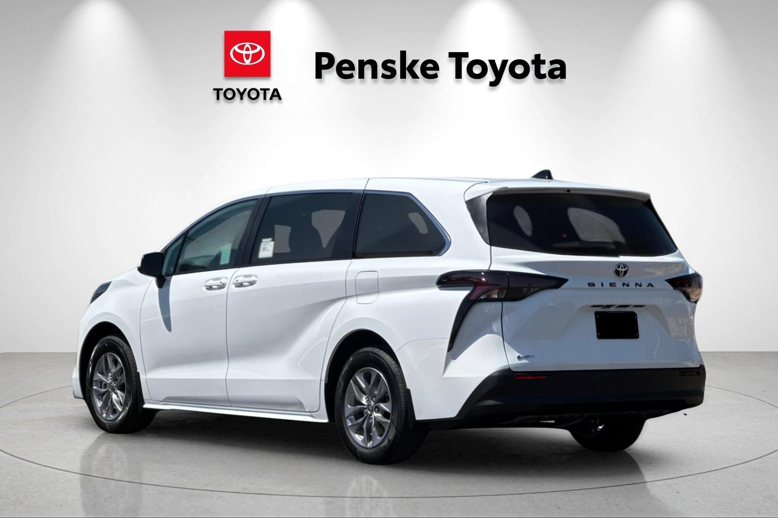2026 Toyota Sienna LE