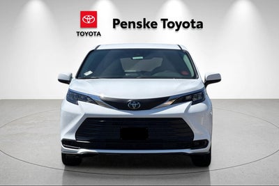 2026 Toyota Sienna LE