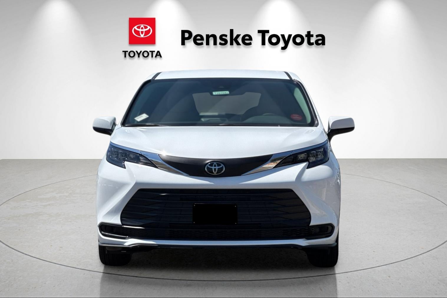 2026 Toyota Sienna LE