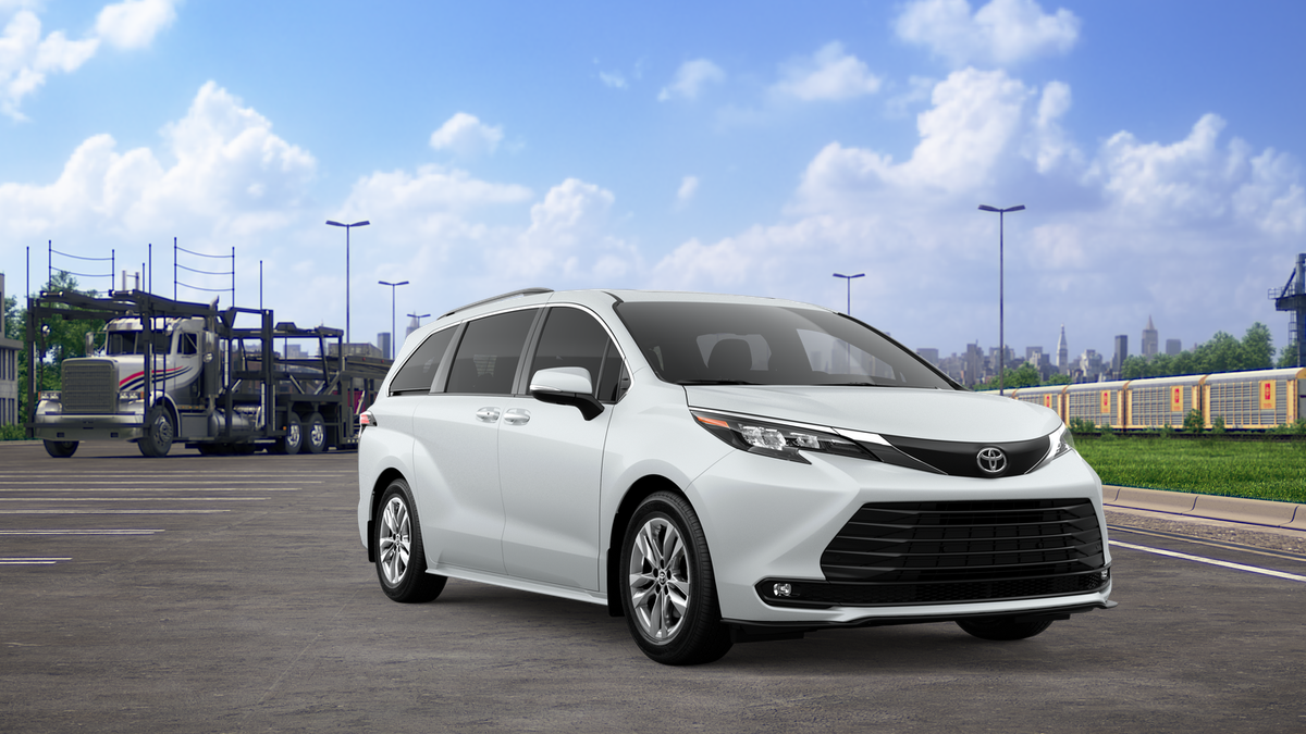 2026 Toyota Sienna XLE