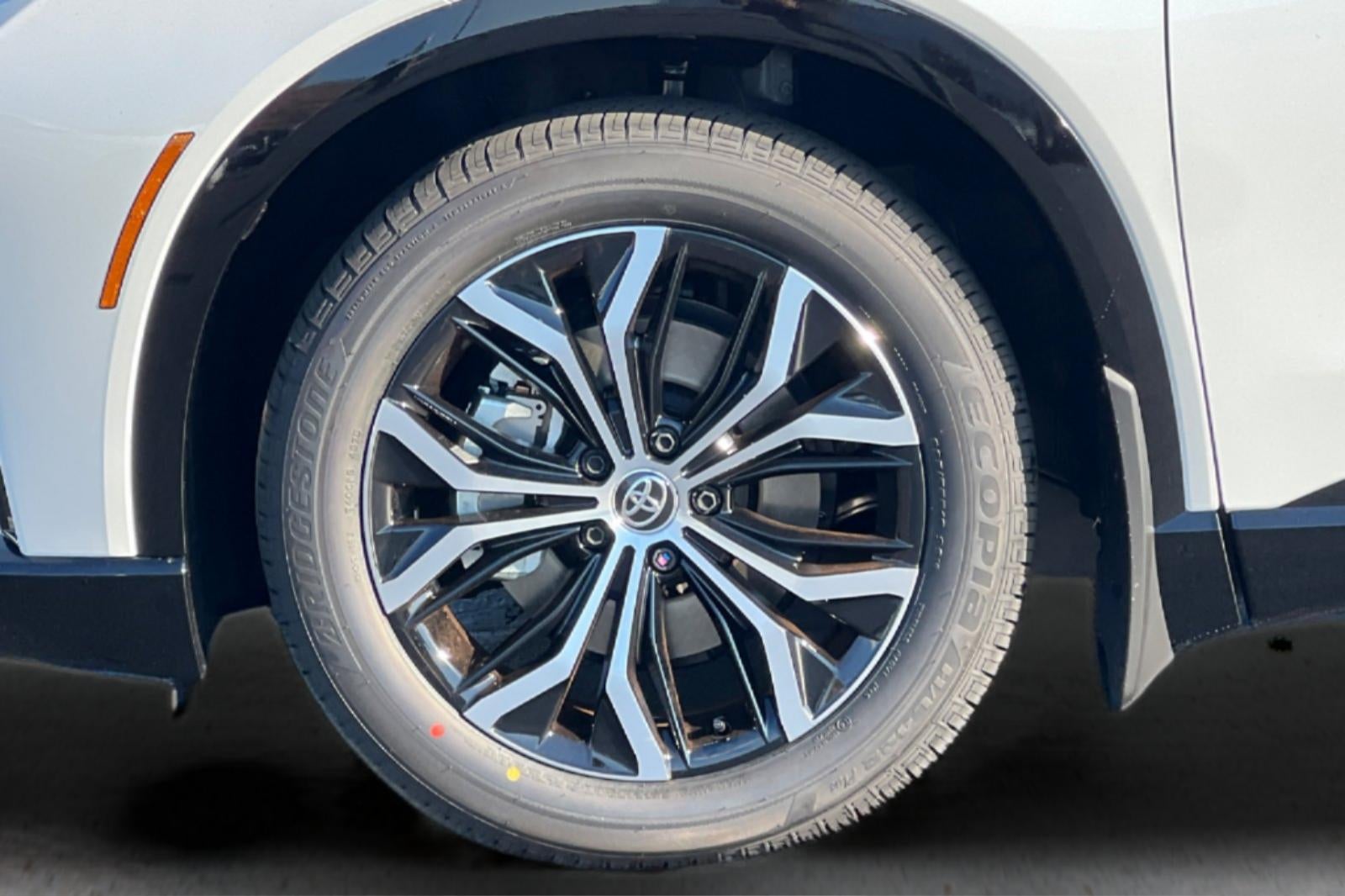 2026 Toyota Toyota Crown Signia XLE