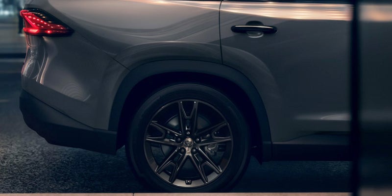 Photo of the Grand Highlander Hybrid Rim